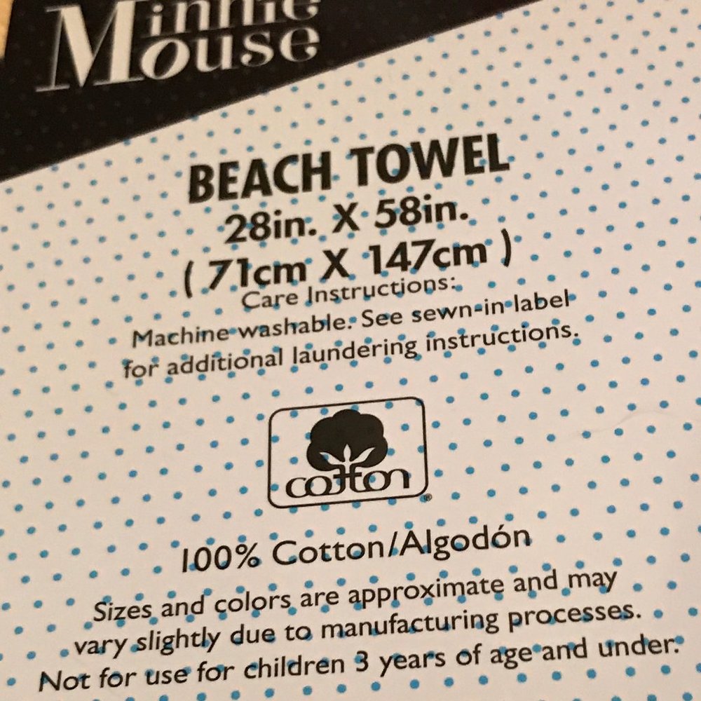Minnie Mouse Beach Towel - Picture 4 of 4